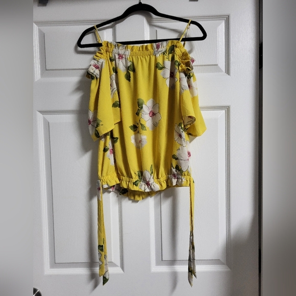 Zenobia - Floral Yellow Side Tie Off-Shoulder Crop Top - Size 1X - Picture 1 of 6